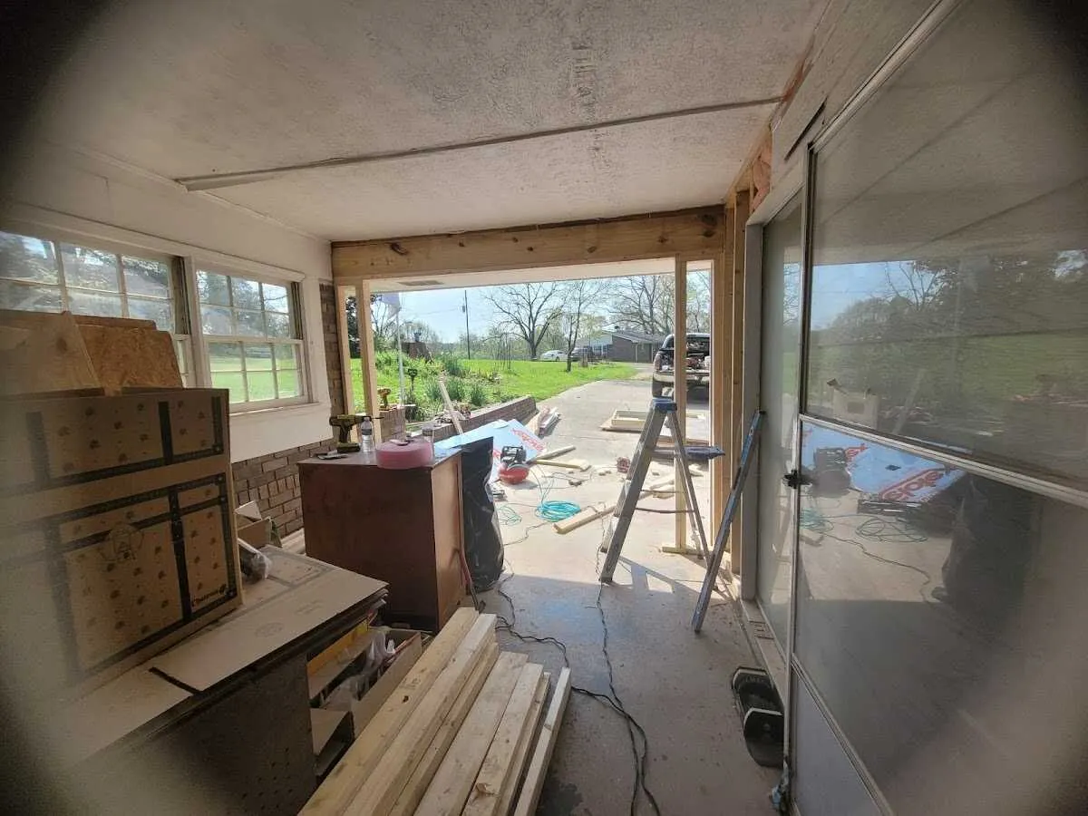 Air movers and dehumidifier for Drying & Dehumidification in Interlaken